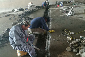 吉林铁路框架桥伸缩缝堵漏
